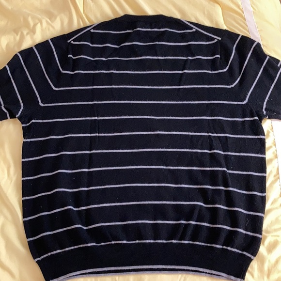 V-neck long sleeve sweater - Picture 4 of 4